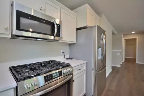Kitchen - 710 5 Mile Rd, Wind Point, WI 53402 photo 4 of 4