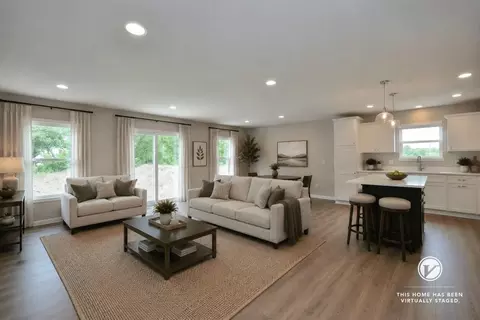 710 5 Mile Rd, Wind Point, WI 53402