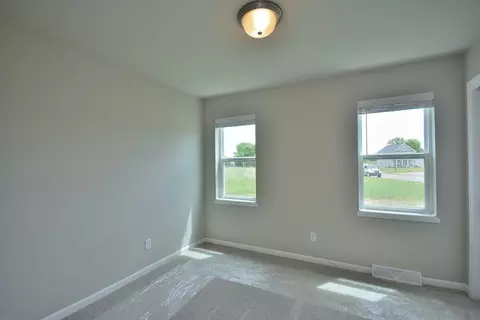 Bedroom - 710 5 Mile Rd, Wind Point, WI 53402 photo 4 of 7