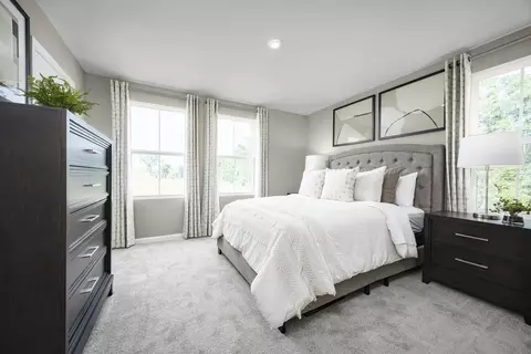 Bedroom - 21 Peter Christopher Ct, Wickliffe, OH 44092 photo 1 of 4