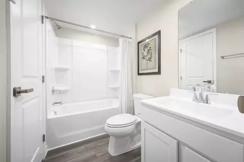 Bath - 21 Peter Christopher Ct, Wickliffe, OH 44092 photo 1 of 3