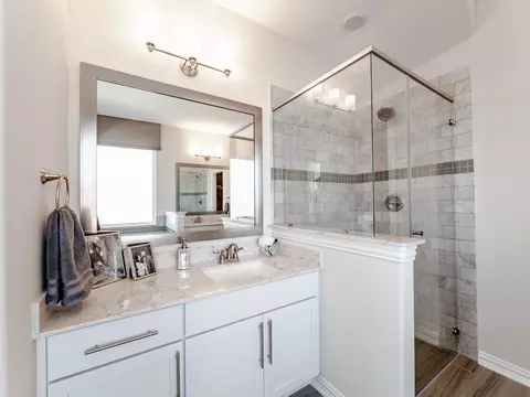 Bath - 959 Cherrystone Loop, Buda, TX 78610 photo 3 of 18
