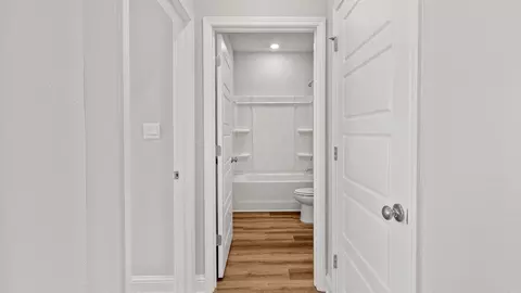 Entry Way - 18441 Spring Hill Dr, Saucier, MS 39574 photo 3 of 8