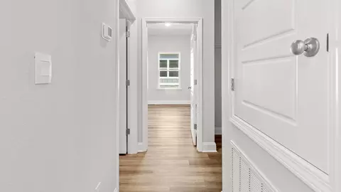 Entry Way - 18441 Spring Hill Dr, Saucier, MS 39574 photo 7 of 8