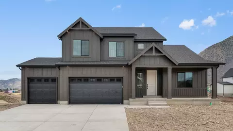 718 N 1600 E, Salem, UT 84653