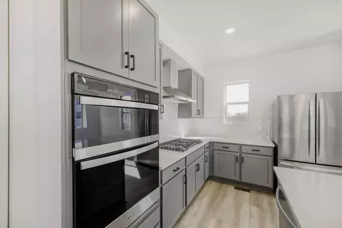 Kitchen - 15290 W 68th Pl, Arvada, CO 80007 photo 4 of 12