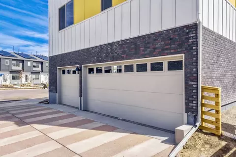 Exterior - 15290 W 68th Pl, Arvada, CO 80007 photo 2 of 9