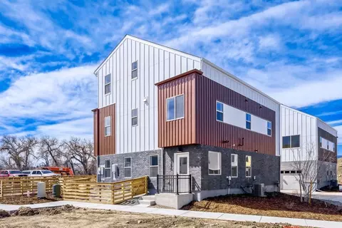 Exterior - 15290 W 68th Pl, Arvada, CO 80007 photo 5 of 9