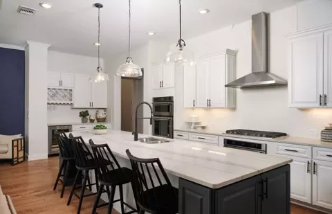 Kitchen - 701 Silver Spur Blvd, Georgetown, TX 78633 photo 3 of 6