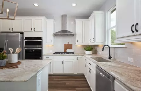 Kitchen - 701 Silver Spur Blvd, Georgetown, TX 78633 photo 5 of 6