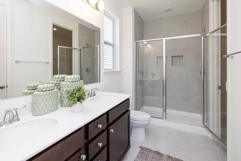 Bath - 21216 Sanctuary Dr, Lancaster, SC 29720 photo 2 of 6