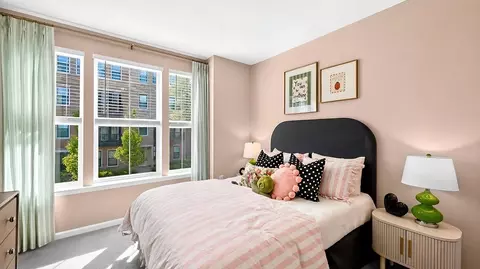 Bedroom - 42631 Darala Dr, Ashburn, VA 20147 photo 5 of 5