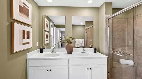 Bath - 42631 Darala Dr, Ashburn, VA 20147 photo 1 of 4