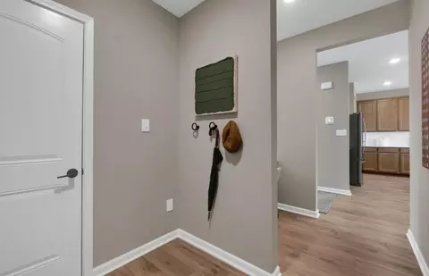Entry Way - 6553 Creststone Ct, Plainfield, IN 46168 photo 5 of 9