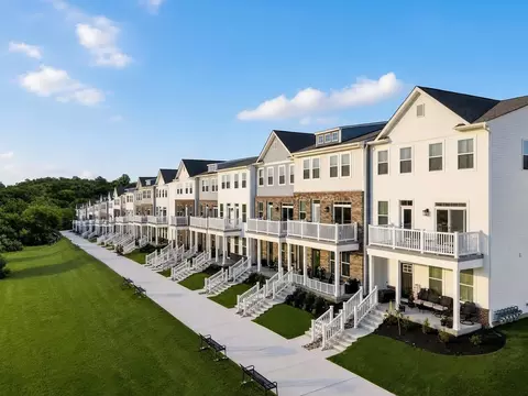 14 Zinc Ln, Phoenixville, PA 19460