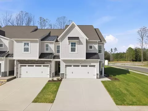 17300 Alana Dr, Moseley, VA 23120
