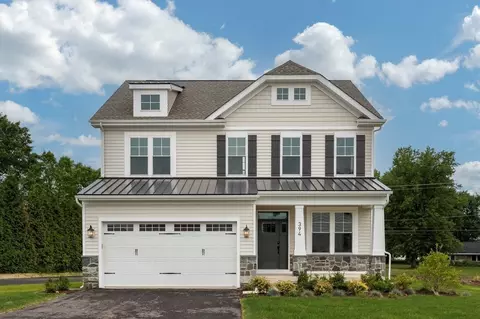 1006 Stonegate Dr, Mcdonald, PA 15057