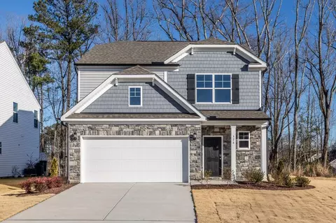 576 Highview Dr, Benson, NC 27504