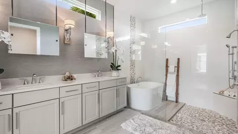 Bath - 8308 Golden Beach Ct, Parrish, FL 34219 photo 1 of 6