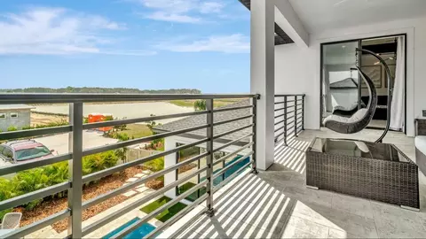 Exterior - 8308 Golden Beach Ct, Parrish, FL 34219 photo 6 of 17