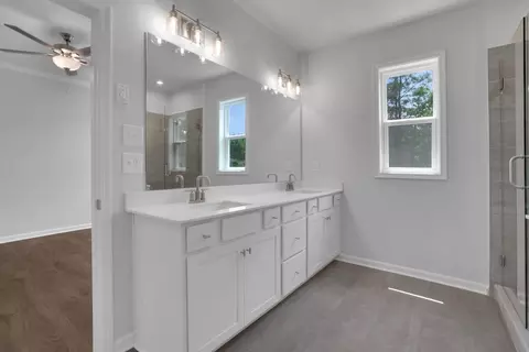 Bath - 382 Sunset Hollow St, Sugar Hill, GA 30518 photo 3 of 4