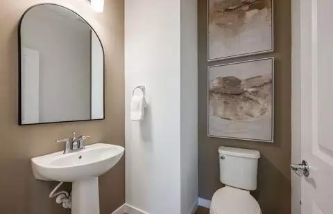 Bath - 10053 Trellis Vine Way, Parrish, FL 34219 photo 4 of 4
