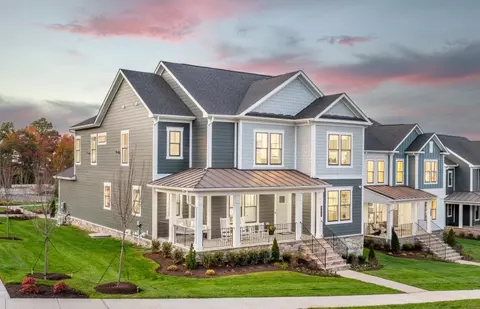 42723 Cannon Chapel Dr, Leesburg, VA 20176