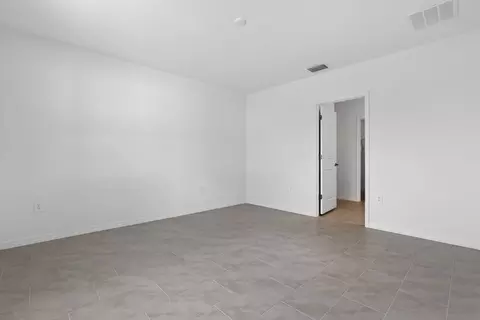 Bedroom - 9512 Vibrant Ln, Venice, FL 34292 photo 1 of 5
