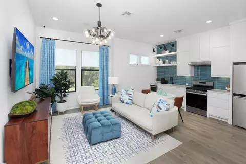 11305 4 Points Dr #BLDG 1, Austin, TX 78726