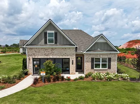 Exterior - 504 Lamplight Dr, Byron, GA 31008 photo 2 of 12