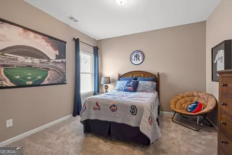 Bedroom - 504 Lamplight Dr, Byron, GA 31008 photo 2 of 14