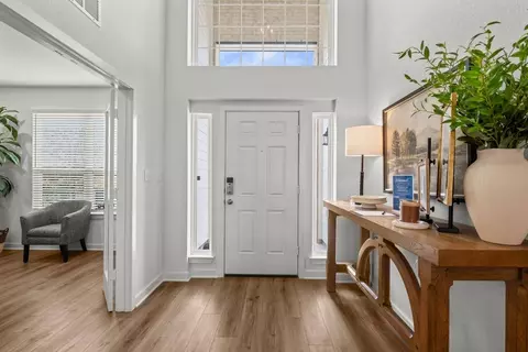 Entry Way - 200 Gus Loop, Georgetown, TX 78626 photo 8 of 9