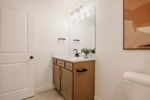 Bath - 3710 N Eagle Meadows Dr, Eagle Mountain, UT 84005 photo 5 of 5
