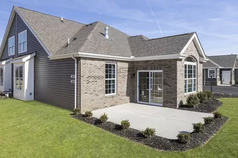 Exterior - 102 Independence Dr, Cabot, PA 16023 photo 4 of 9