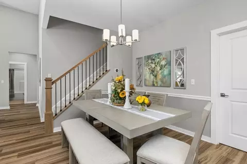 Dining - 102 Independence Dr, Cabot, PA 16023 photo 2 of 3