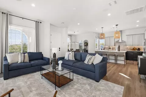 Living - 26426 N 22nd Dr, Phoenix, AZ 85085 photo 2 of 2