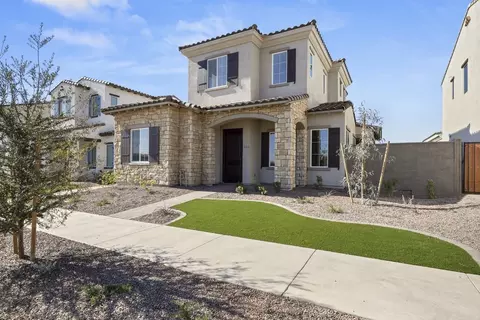 Exterior - 26426 N 22nd Dr, Phoenix, AZ 85085 photo 4 of 7