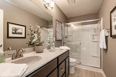 Bath - 4081 Silverstone Ln, Batavia, OH 45103 photo 4 of 4