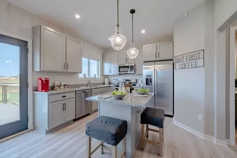 Kitchen - 4081 Silverstone Ln, Batavia, OH 45103 photo 6 of 8