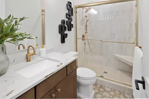 11216 Gideon Ln, Cincinnati, OH 45249