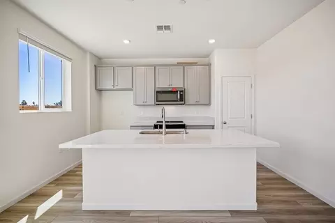 2608 Valerio Ct, Modesto, CA 95357 photo 7