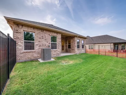 Exterior - 309 Palermo Dr, Justin, TX 76247 photo 2 of 10