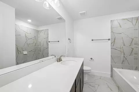 Bath - 2704 Fork Way, Celina, TX 75009 photo 2 of 5