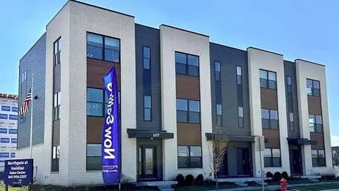 2222 Waters Edge Dr, Schaumburg, IL 60173