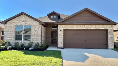 4369 Mill Stream Ln, Crowley, TX 76036