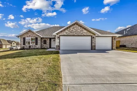 Exterior - 822 S Ridgemont Dr, Nixa, MO 65714 photo 3 of 3