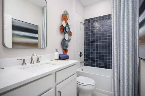 Bath - 1966 Columbus Path, Saint Cloud, FL 34771 photo 1 of 3