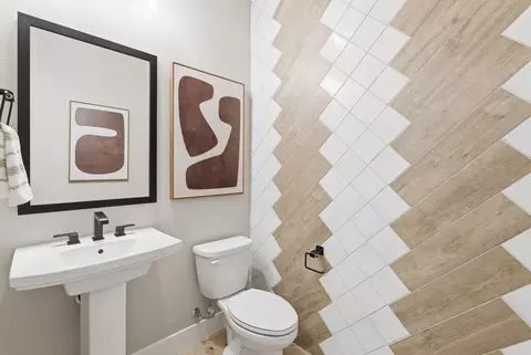 Bath - 5608 Saltgrass Ln, Antioch, CA 94531 photo 1 of 7
