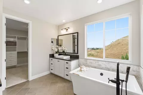 Bath - 5608 Saltgrass Ln, Antioch, CA 94531 photo 4 of 7
