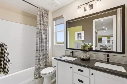 Bath - 5608 Saltgrass Ln, Antioch, CA 94531 photo 6 of 7
